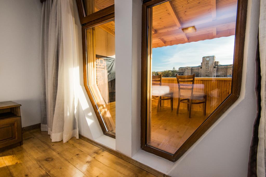 The Lion'S Residence Veliko Tárnovo Exterior foto
